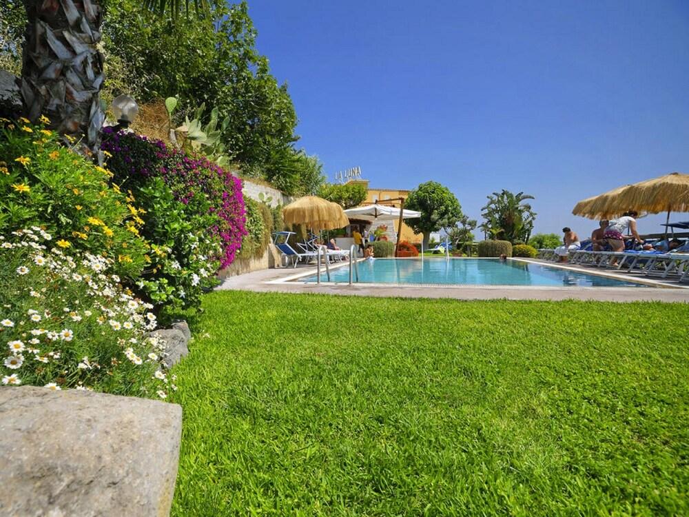 Hotel La Luna Ischia Exteriör bild